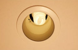 Brillia 越谷レイクタウン 　蛍光灯ダウンライト