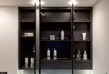 Brillia センター南　Powder Room　洗面　収納付三面鏡