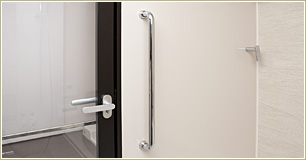 Brillia 品川大井町　Bath Room　浴室　浴室手摺