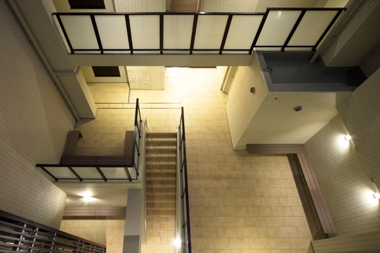 Brillia 品川大井町　開放的な空間を演出する吹抜