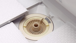 Brillia 西荻窪　Powder Room　浴槽・洗面　らくポイヘアキャッチャー