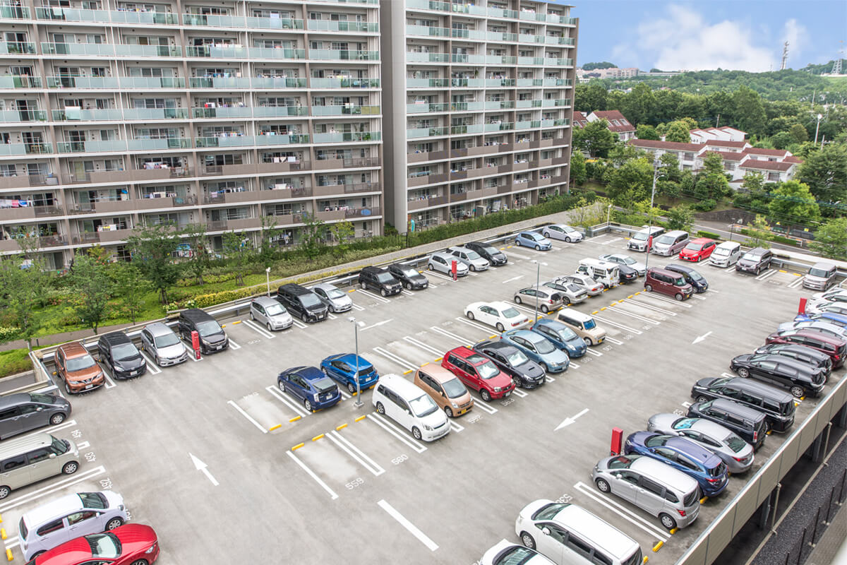 Brillia 多摩ニュータウン 　オール自走式駐車場