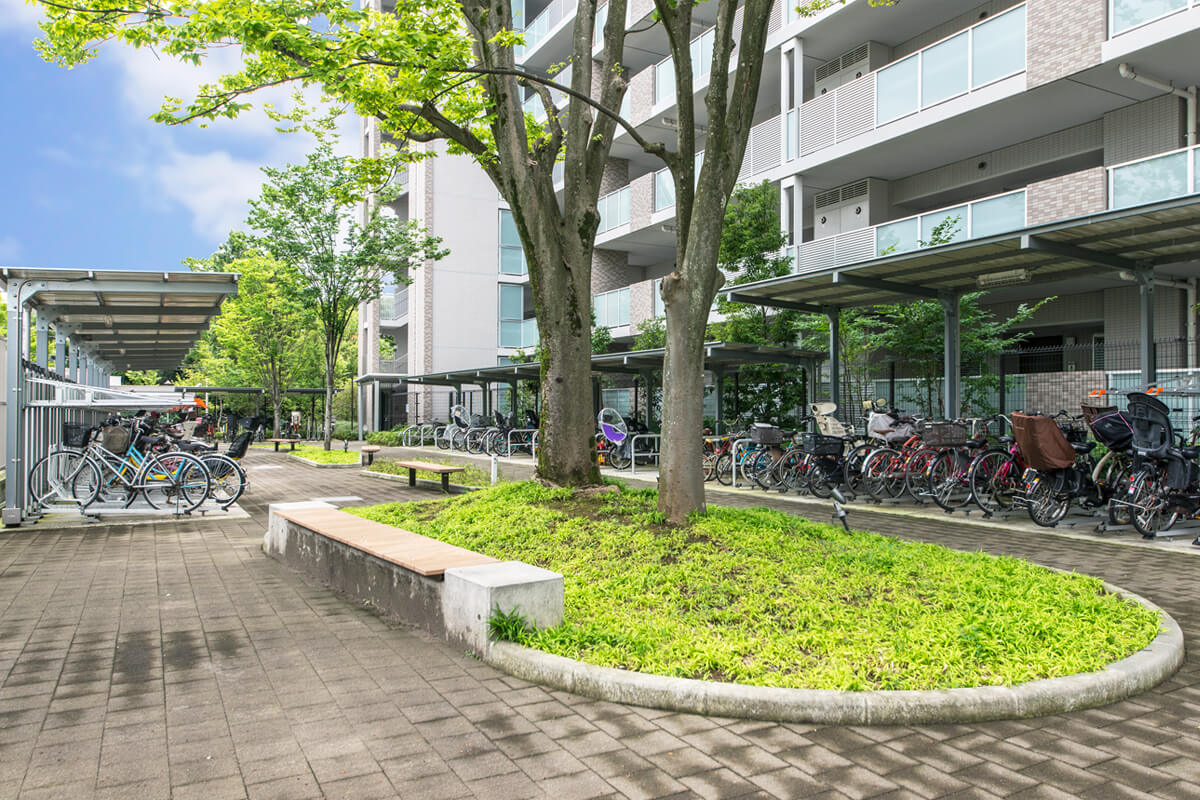 Brillia 多摩ニュータウン 　サイクルスクエア