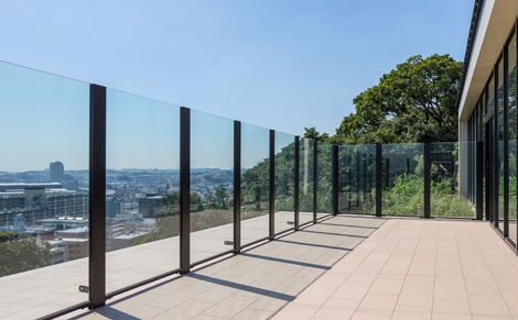 Brillia City 横浜磯子　眺望を満喫できる丘