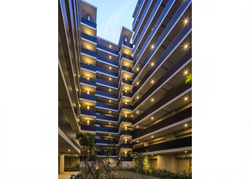 Brillia City 横浜磯子　中庭