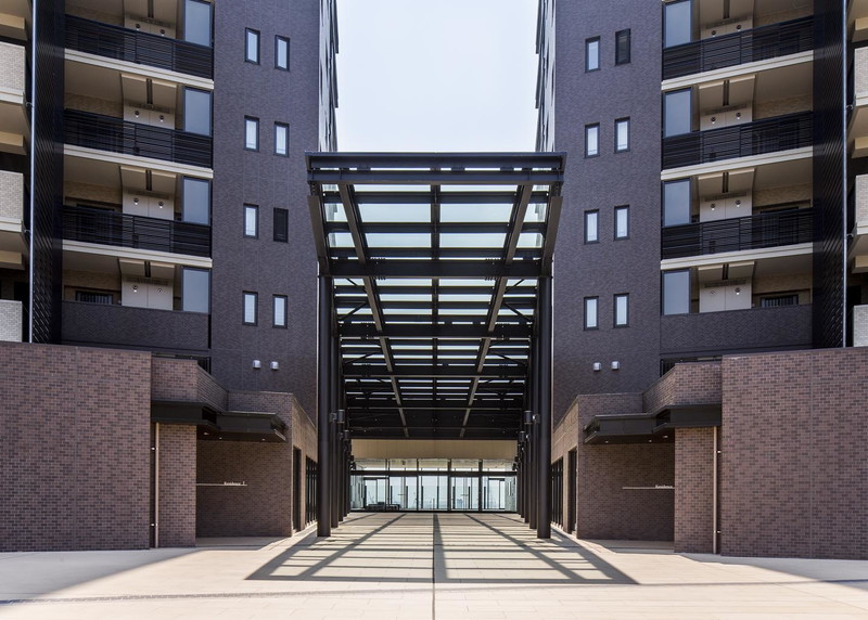 Brillia City 横浜磯子　I・J棟に隣接する通路