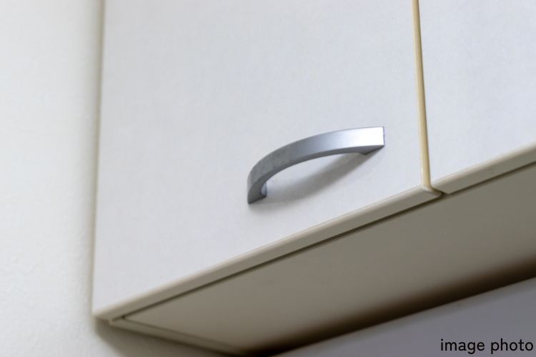 Brillia 田端 　Powder Room　洗面・トイレ　洗濯機置場上部吊戸棚