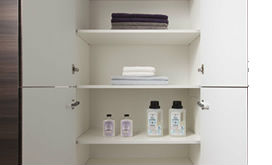 Brillia 駒沢大学　Powder Room　洗面　リネン庫