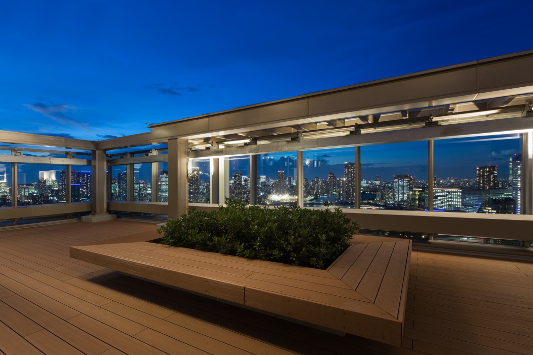 スカイズ タワー＆ガーデン　スカイデッキ