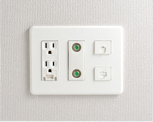 スカイズ タワー＆ガーデン　マルチメディアコンセント