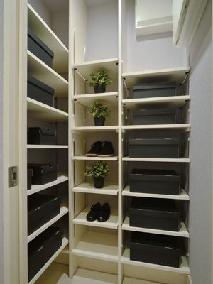 スカイズ タワー＆ガーデン　シューズインクローゼット