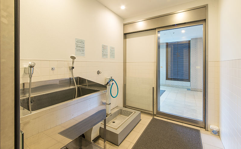 スカイズ タワー＆ガーデン　ペットエントランス