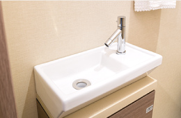 Brillia Tower 池袋　トイレ手洗い器