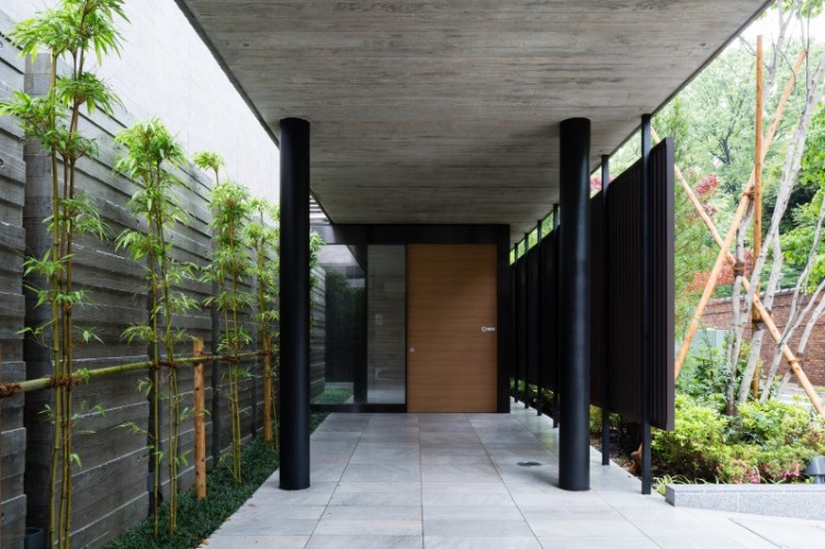 Brillia 駒込六義園　翠の小径