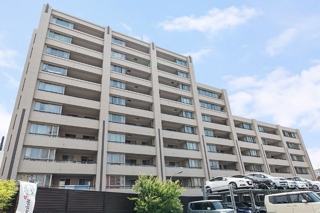 Brillia 王子神谷　表情豊かな外観