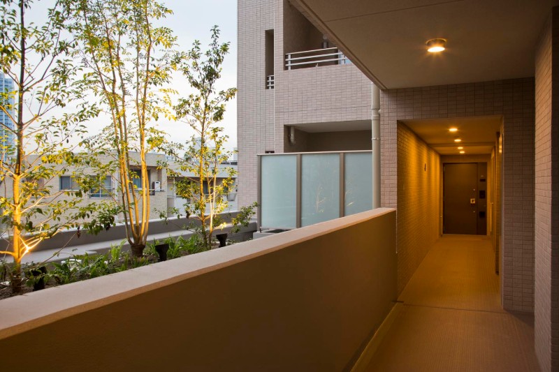 Brillia 中野 　美と潤いの空中庭園