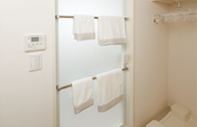 Brillia 下丸子　Powder Room　浴室・洗面　タオル掛け(2本)