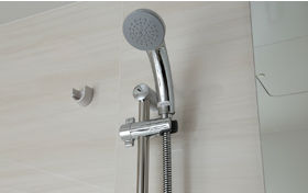 Brillia 横浜鶴ヶ峰　スライドバー付シャワー水栓