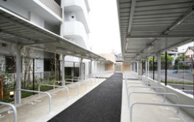 Brillia 横浜鶴ヶ峰　サイクルポート