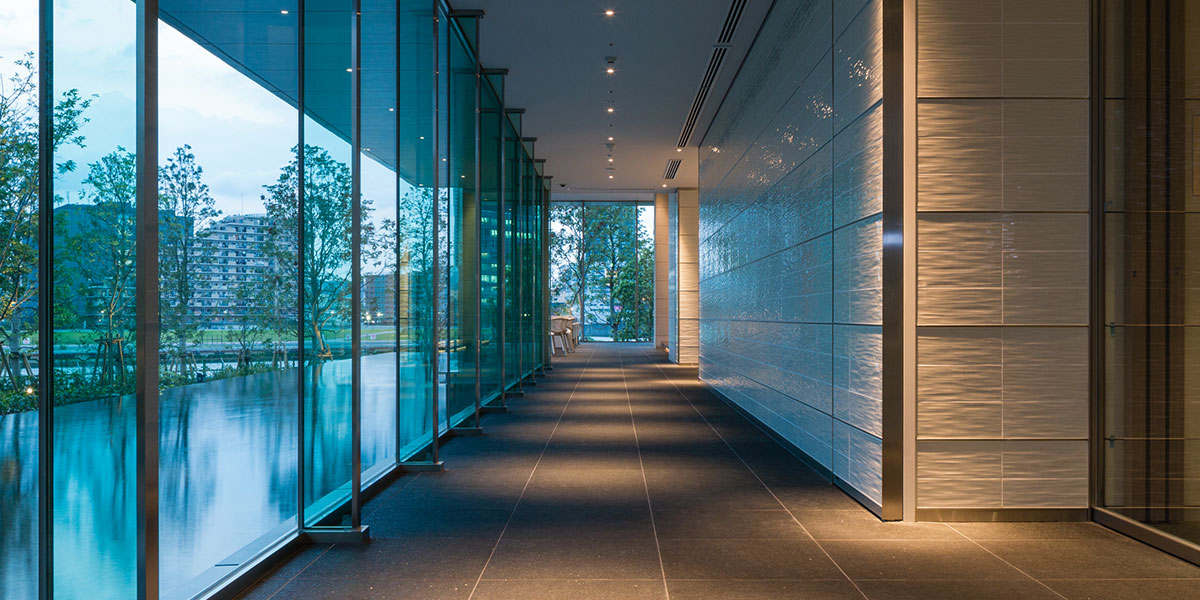 ベイズ タワー＆ガーデン　自然の息吹を感じる空間