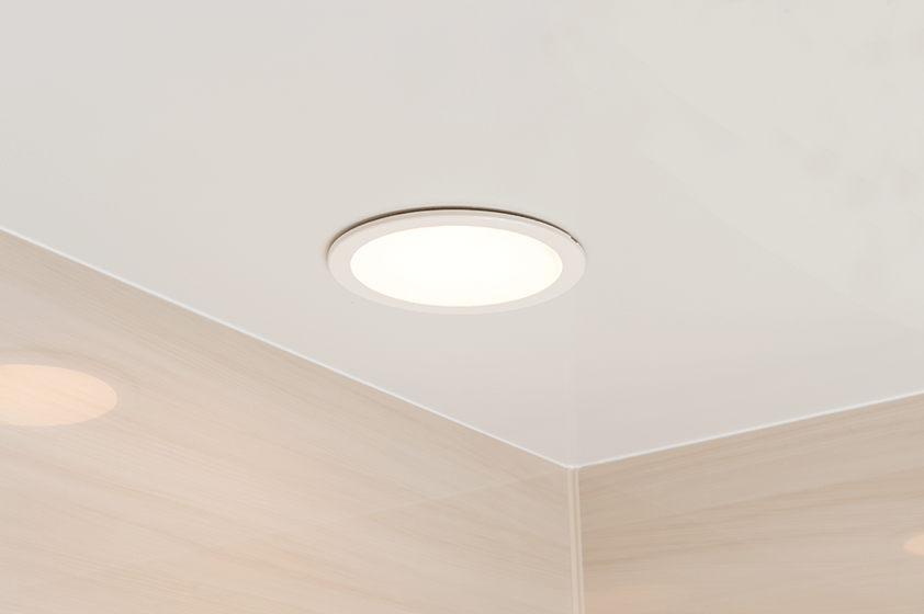 Brillia 山手動坂グランスイート　Bath Room　浴室　ダウンライト