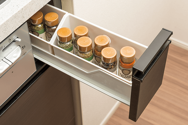 Brillia 山手動坂グランスイート　Storage　収納　スパイスコンテナトレー