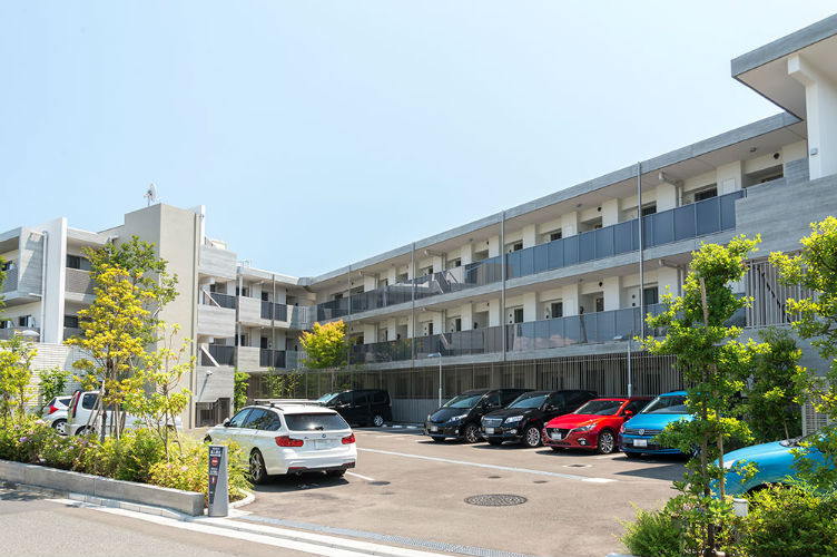 Brillia 湘南本鵠沼 敷地内の共用施設 平置駐車場