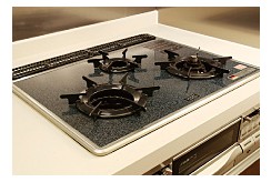 Brillia 元住吉　Amenity　居室設備　温度調節機能付きガラストップコンロ