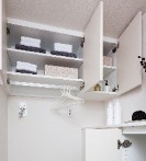 Brillia 鷺沼　Sanitary Room　浴室・洗面・トイレ　洗濯機置場　吊戸棚・リネン庫