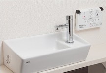 Brillia 鷺沼　Sanitary Room　浴室・洗面・トイレ　トイレ手洗いカウンター