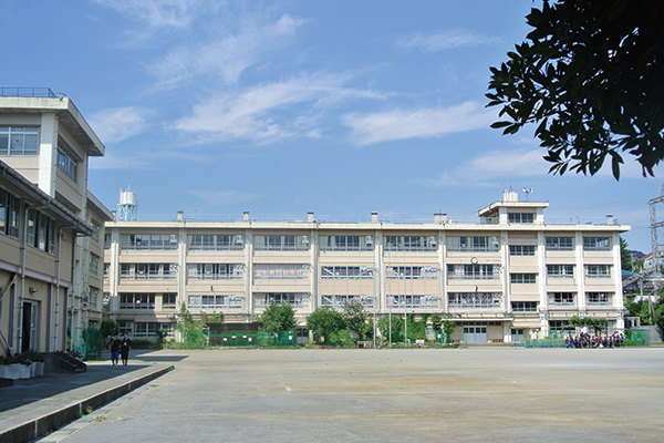 Brillia 鷺沼　川崎市立鷺沼小学校