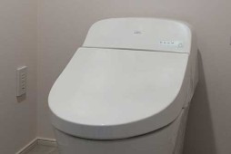 Brillia 仙川 The Residence　Sanitary　水周り　ローシルエットトイレ