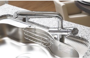 Brillia 小金井桜町　Kitchen　キッチン　浄水器一体型シャワー水栓