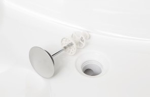 Brillia 小金井桜町　Powder Room　洗面室　フランジレス排水口