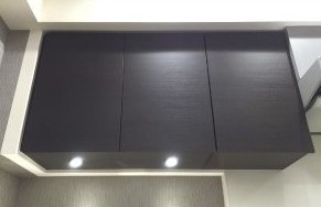 Brillia 小金井桜町　Kitchen　キッチン　ダウンライト付き吊戸棚収納