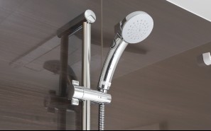 Brillia 小金井桜町　Bath Room　浴室　スライドバー付シャワー水栓