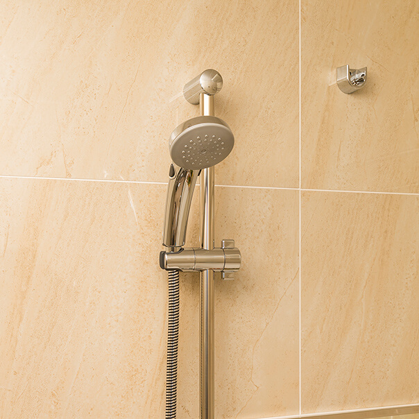 Brillia Tower 上野池之端　Bath Room　浴室　節水シャワー