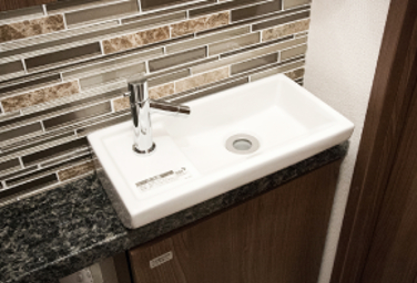 Brillia Tower 八王子　Toilet　トイレ　トイレ手洗いカウンター