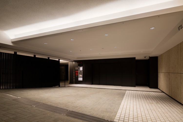 Brillia 高輪 The House　建物内駐車場