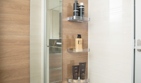 Brillia Tower 横浜東神奈川　Sanitary　水周り　収納棚