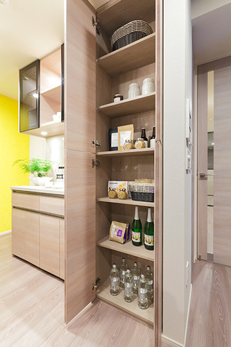 Brillia 鷺沼一丁目　Storage　収納　キッチンパントリー