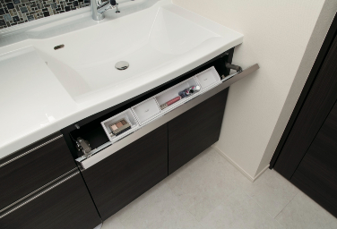 Brillia 東中野ステーションフロント　Powder Room　洗面・トイレ　スイングポケット