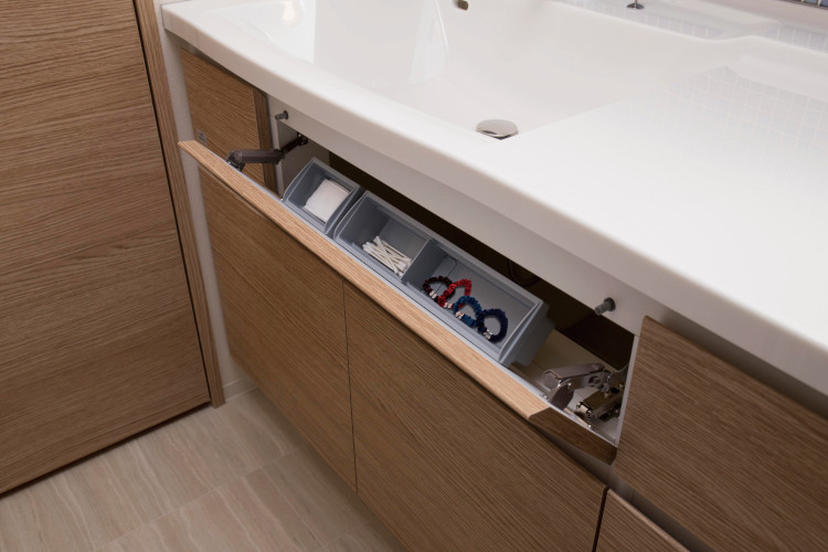 Brillia 湘南辻堂海浜公園　Powder Room　洗面・トイレ　スイングポケット