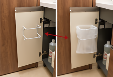 Brillia 品川戸越パークス　Powder Room & Lavatory　洗面・トイレ　開き扉収納