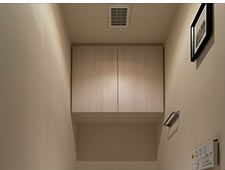 Brillia 一之江　Powder Room　浴室・洗面・トイレ　上部吊戸棚