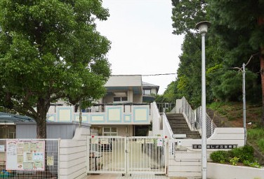 Brillia 美しが丘　<div style="text-align:center;">横浜市美しが丘保育園</div><div style="text-align:center;">（約390m／徒歩5分）</div>