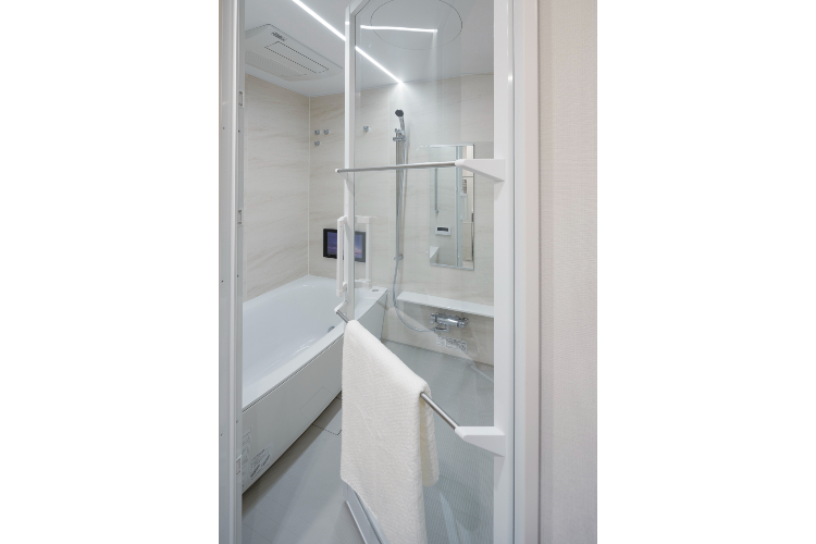 Brillia 品川南大井　Bath Room　浴室　ドア外タオル掛け（2本）