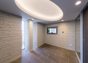 シントシティのフォトギャラリー：サブエントランス 風除室