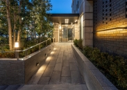 Brillia 南浦和のフォトギャラリー：エントランスアプローチ