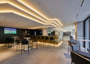 HARUMI FLAG (SUN VILLAGE)のフォトギャラリー：SPORTS BAR(B棟)